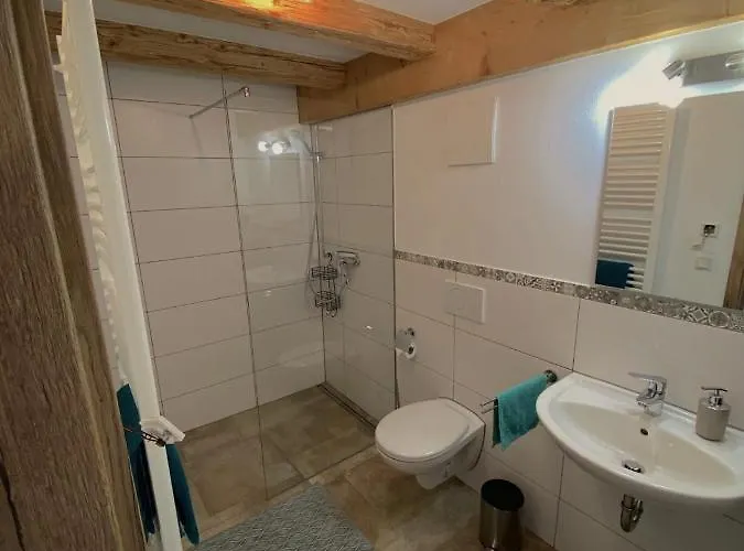 Landhof Schuhbeck Апартаменты *